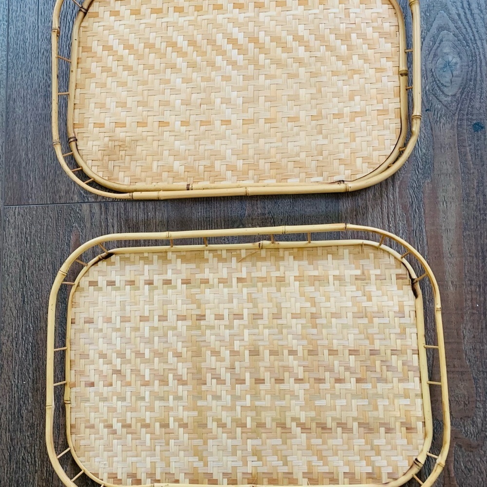 Set of 2 bamboo trays